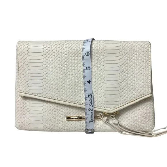 Elaine Turner White Snake-Embossed Clutch Wristlet | Like a New - Picture 3 of 16